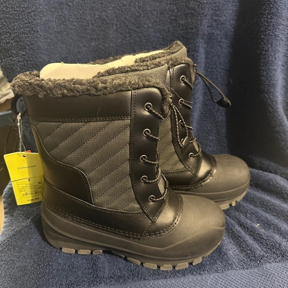 Kids Black Skylar Winter Boots Size 2